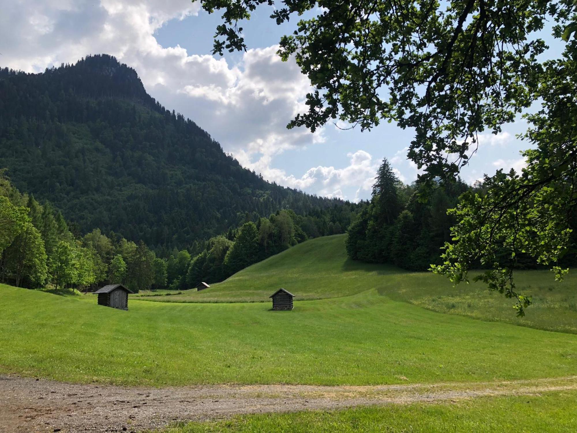 Haus Christina - Romantik Suite Bürs Zewnętrze zdjęcie