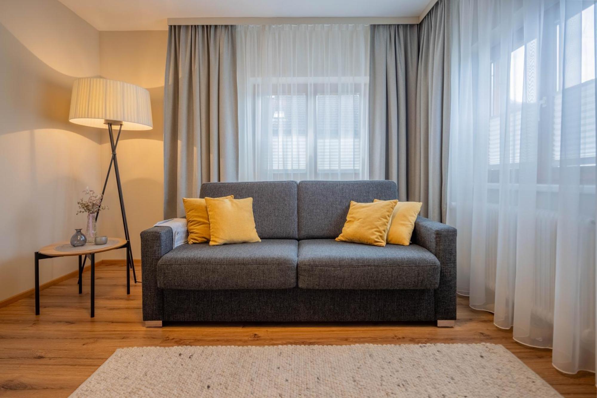 Haus Christina - Romantik Suite Bürs Zewnętrze zdjęcie