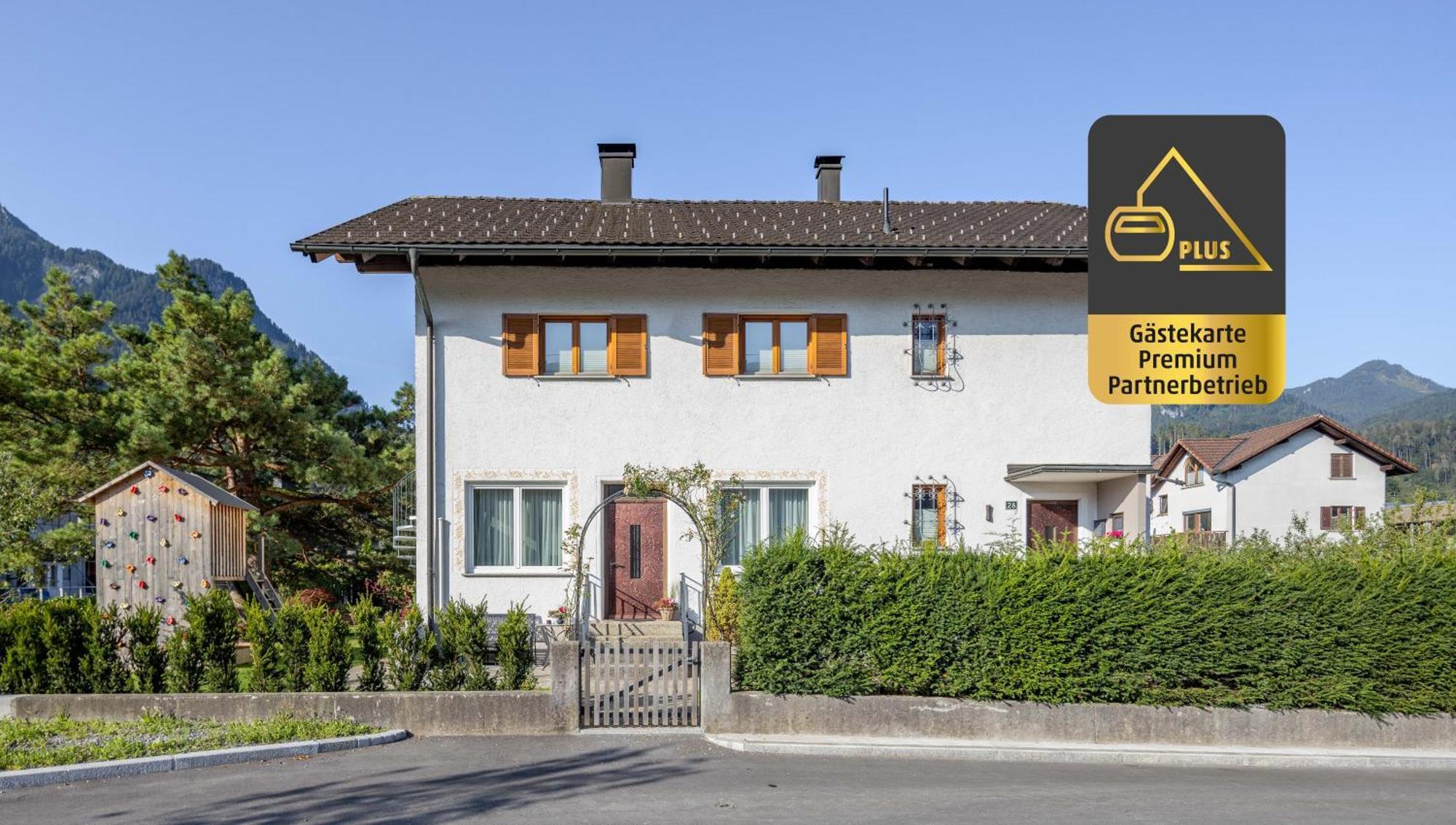 Haus Christina - Romantik Suite Bürs Zewnętrze zdjęcie